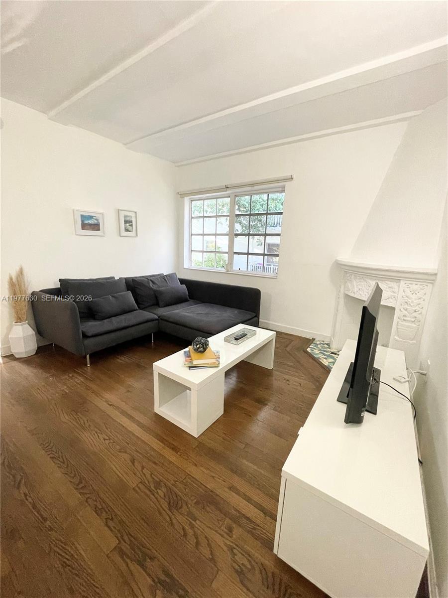 BEACHGARDENS CONDO - Residential