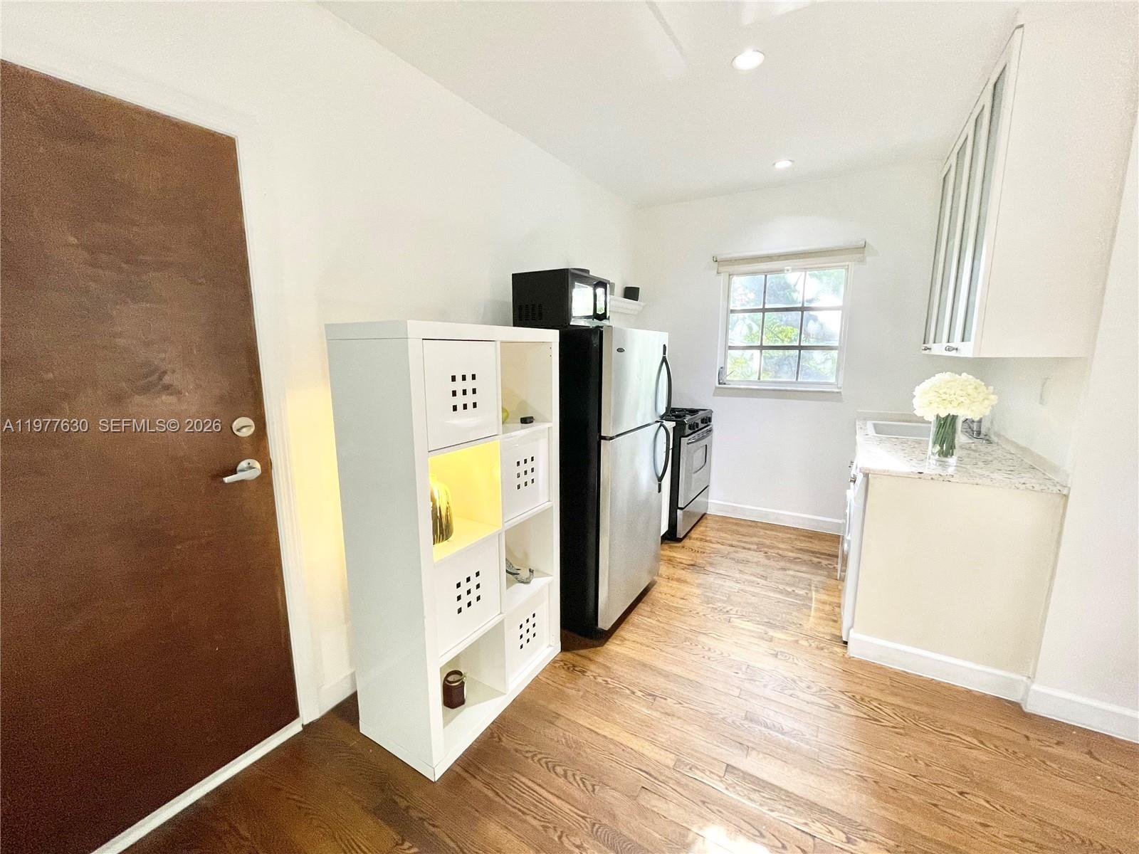 BEACHGARDENS CONDO - Residential