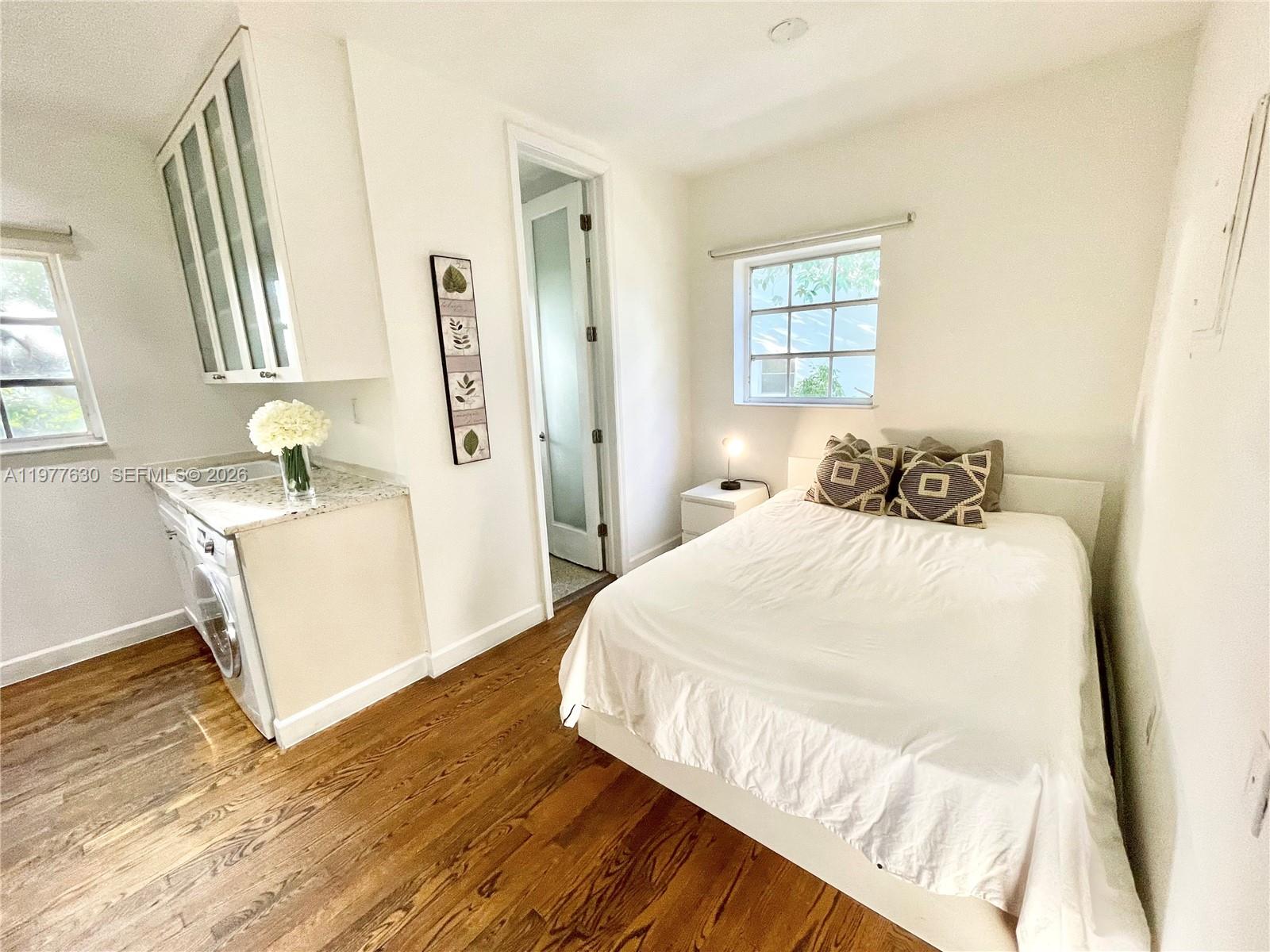 BEACHGARDENS CONDO - Residential