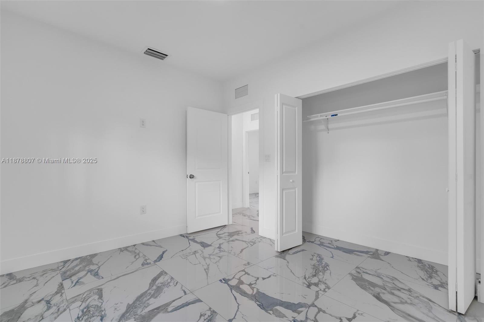 RICHARDS SUB - Residential Lease