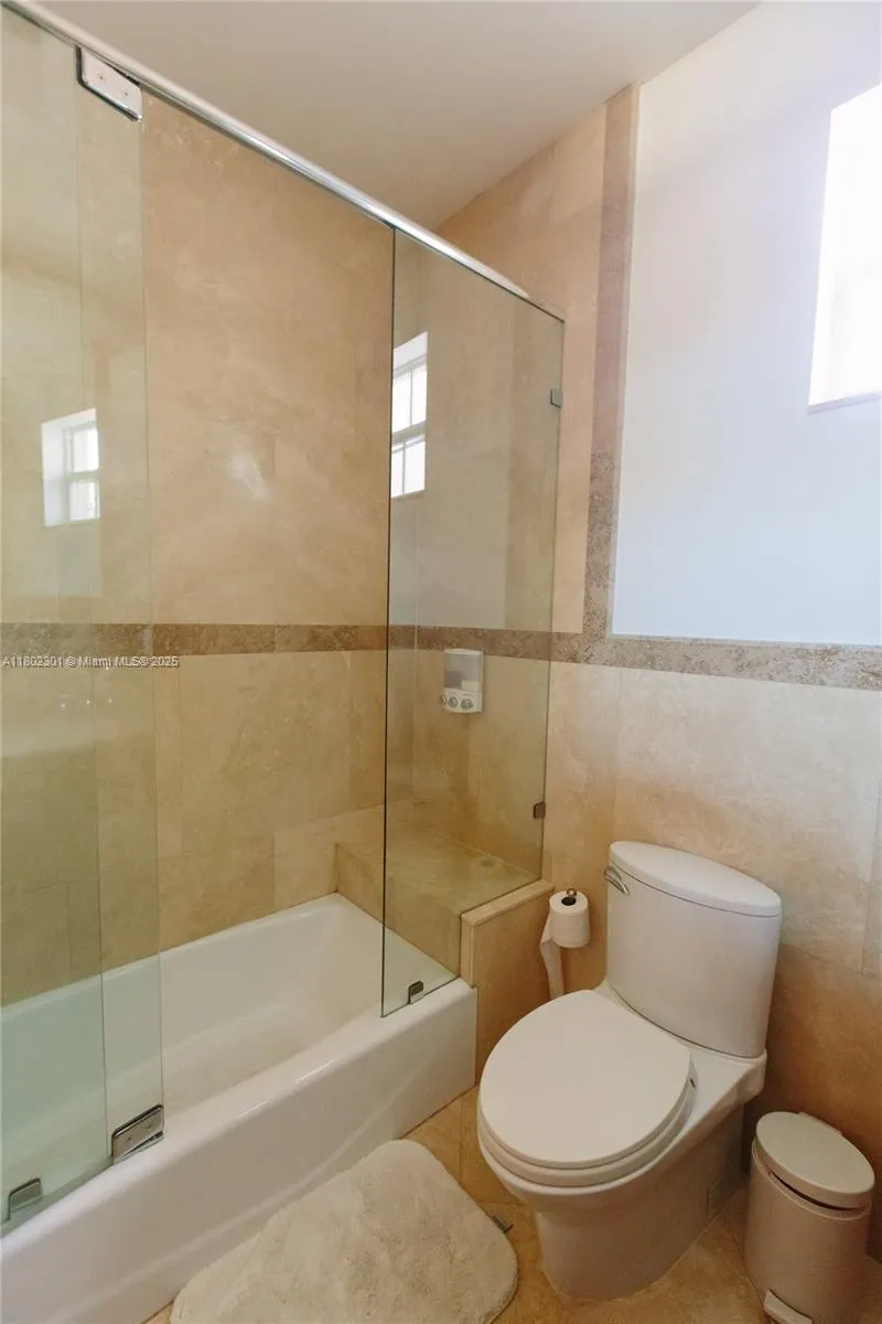 Key Biscayne, Florida 33149, United States, 5 Bedrooms Bedrooms, ,6 BathroomsBathrooms,Residential,Active,128667