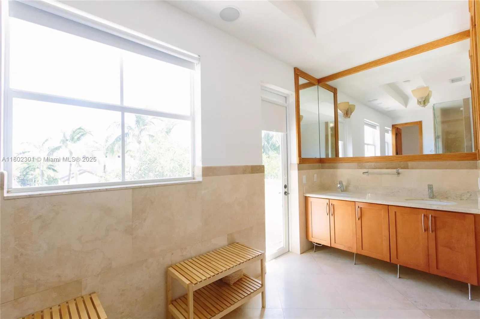 Key Biscayne, Florida 33149, United States, 5 Bedrooms Bedrooms, ,6 BathroomsBathrooms,Residential,Active,128667