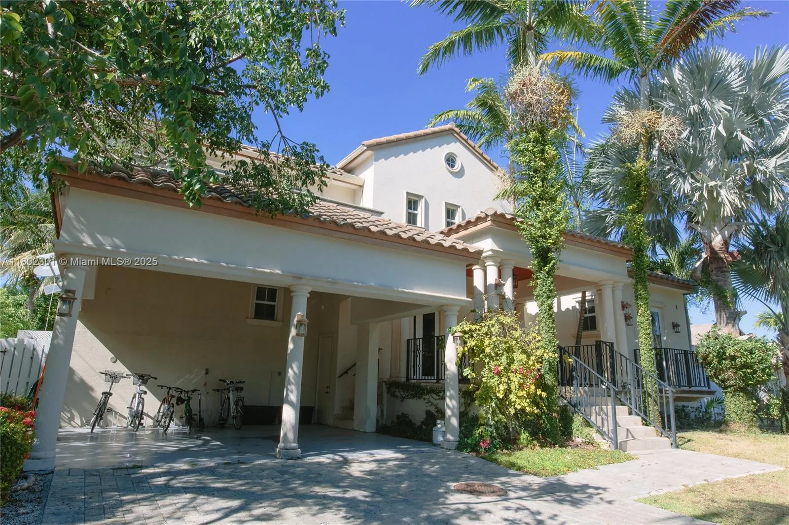 Key Biscayne, Florida 33149, United States, 5 Bedrooms Bedrooms, ,6 BathroomsBathrooms,Residential,Active,128667