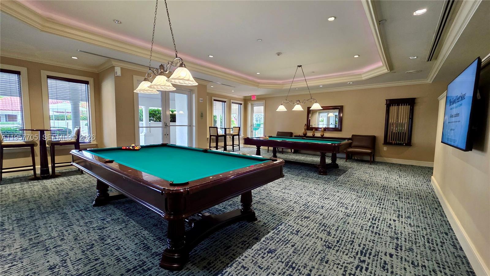 TURNBERRY VLG NO TOWER CO - Residential Lease