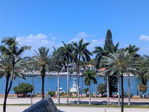 Tiny photo for 5161 Collins Ave #518, Miami Beach, FL 33140 (MLS # A12005492)