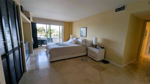 Tiny photo for 5161 Collins Ave #518, Miami Beach, FL 33140 (MLS # A12005492)