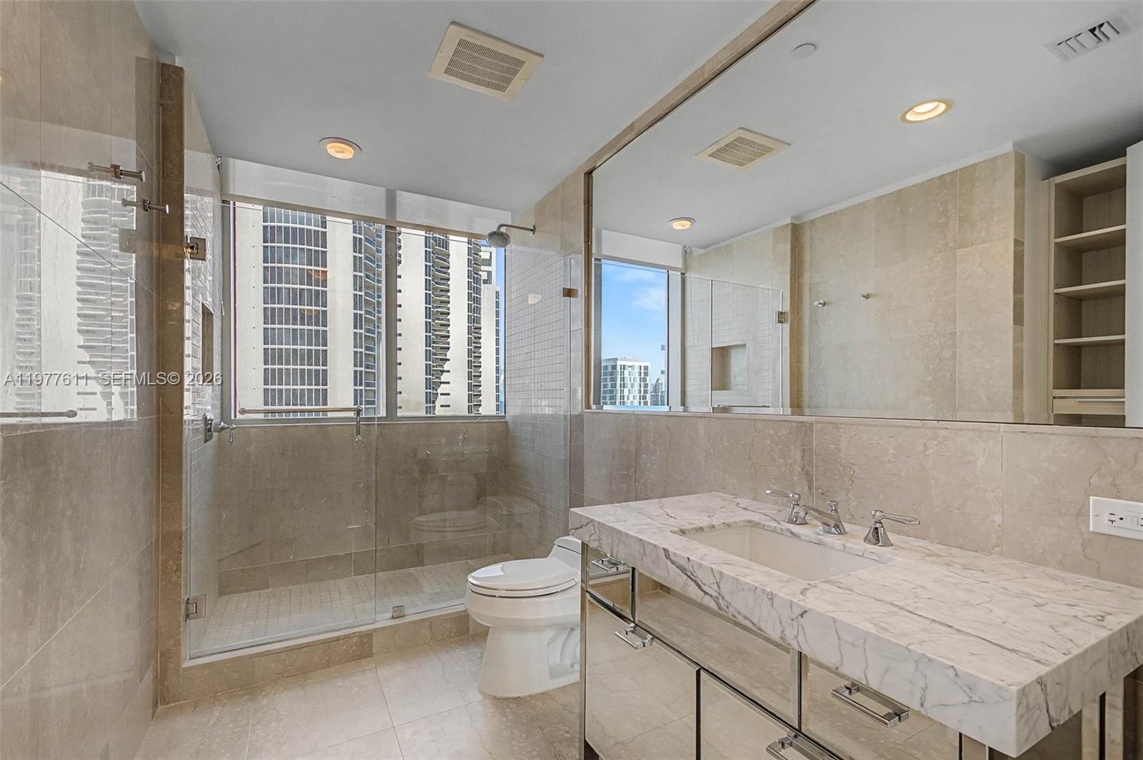 CHATEAU BEACH - Residential