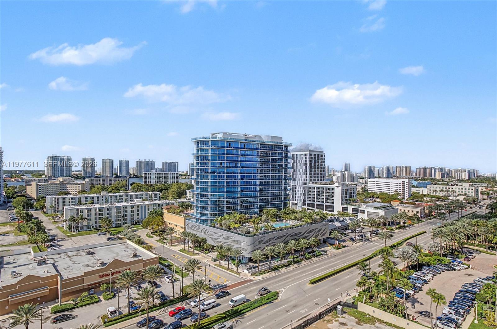 CHATEAU BEACH - Residential