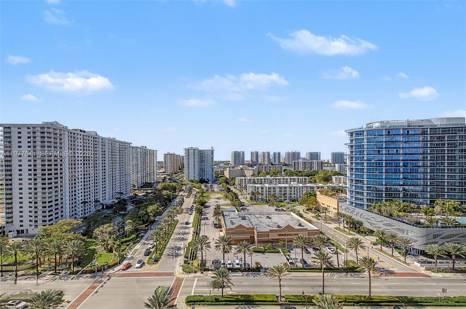 CHATEAU BEACH - Residential