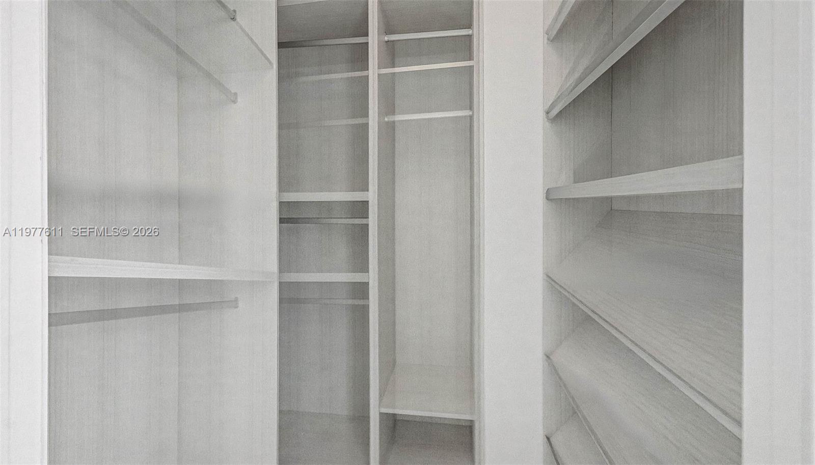 CHATEAU BEACH - Residential