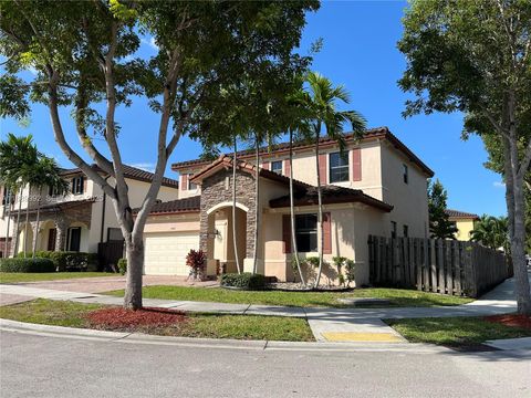 Photo of 15153 SW 117 Ter, Kendall, FL 33196 (MLS # A11889992)