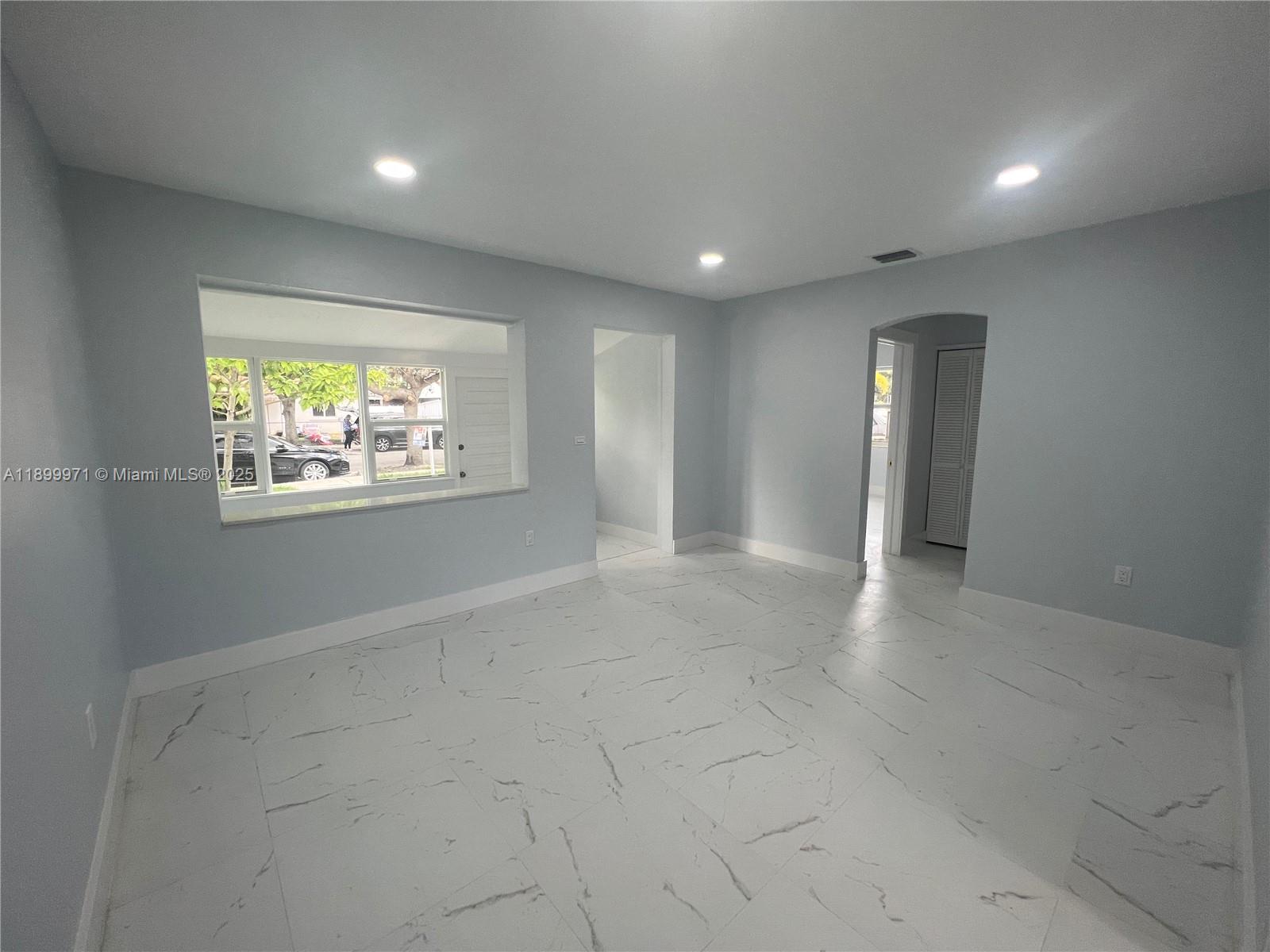 ESSEX VILLAGE 4TH ADDN - Residential Lease