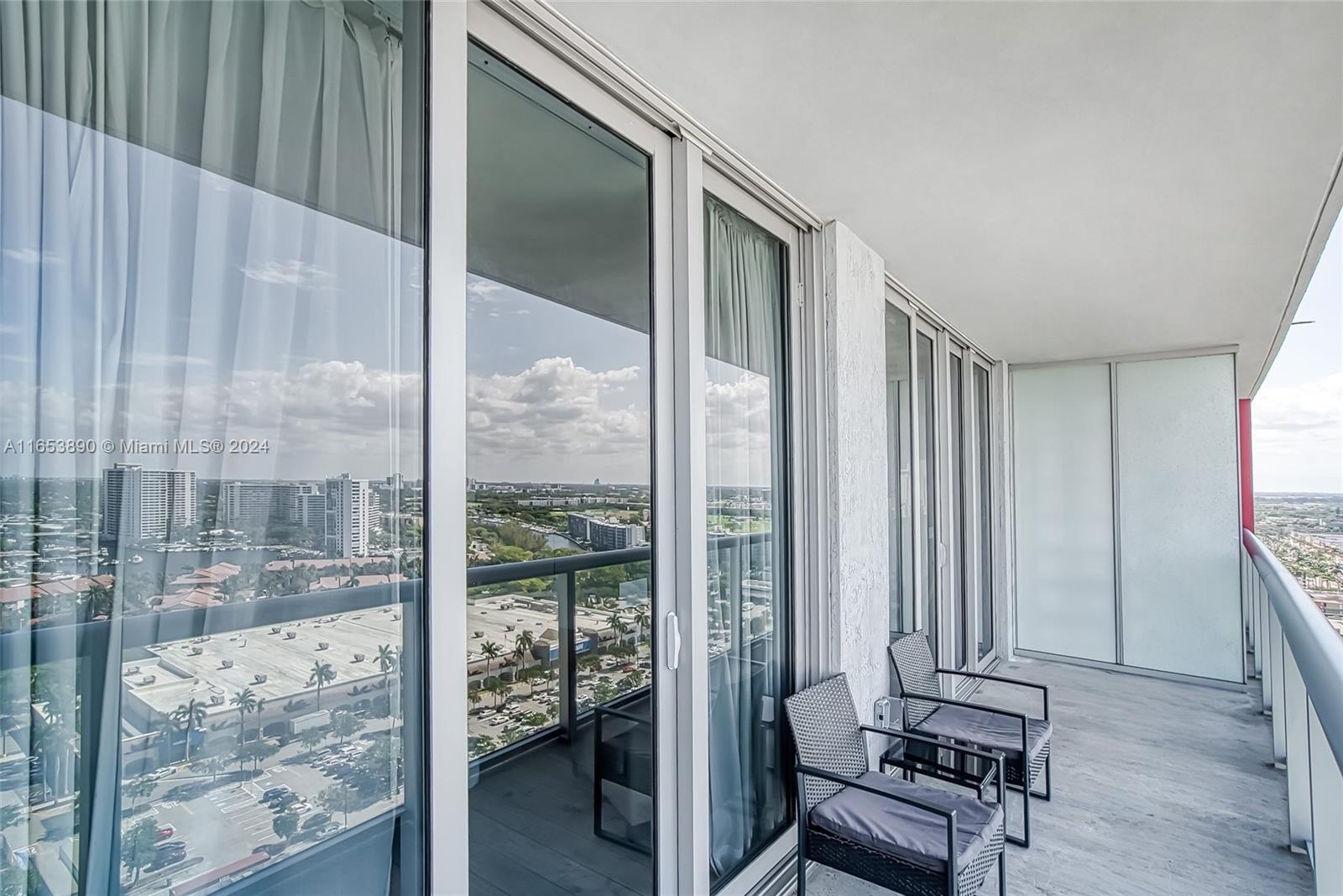 BEACHWALK CONDOMINIUM - Residential