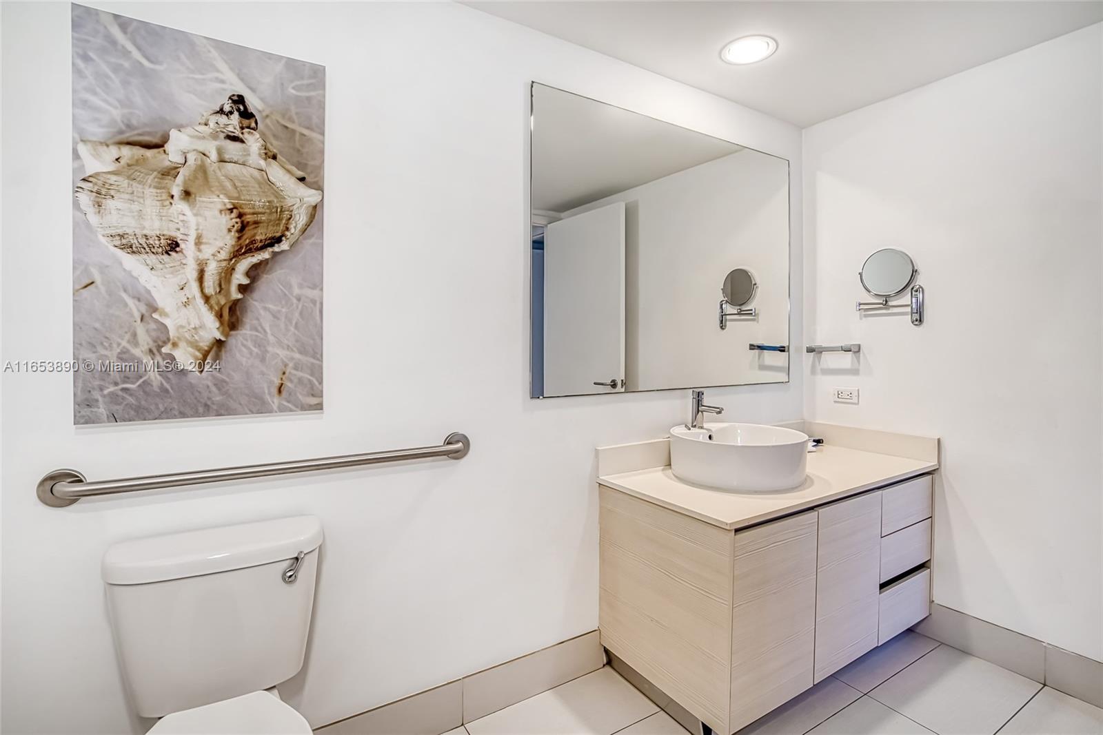 BEACHWALK CONDOMINIUM - Residential
