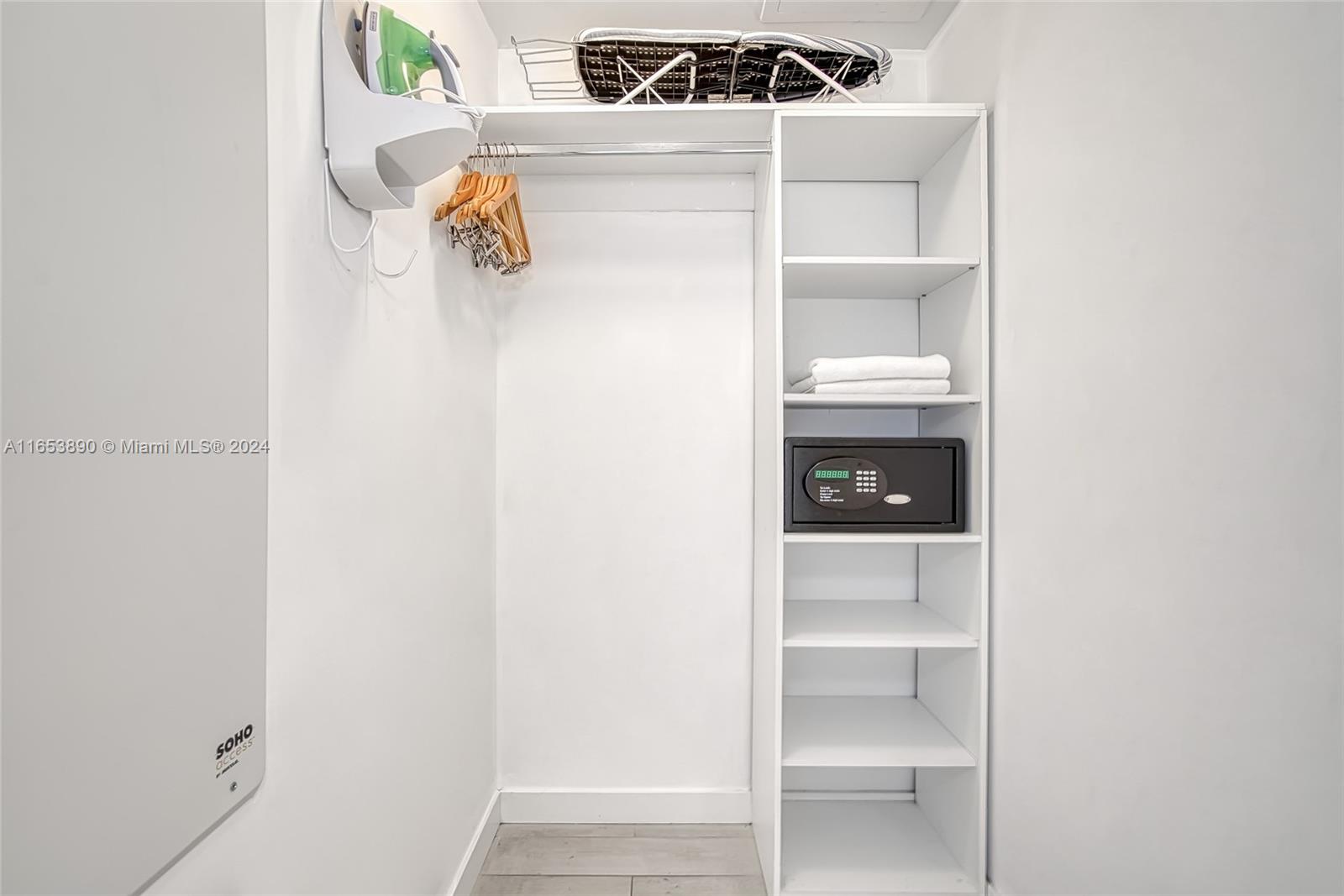 BEACHWALK CONDOMINIUM - Residential