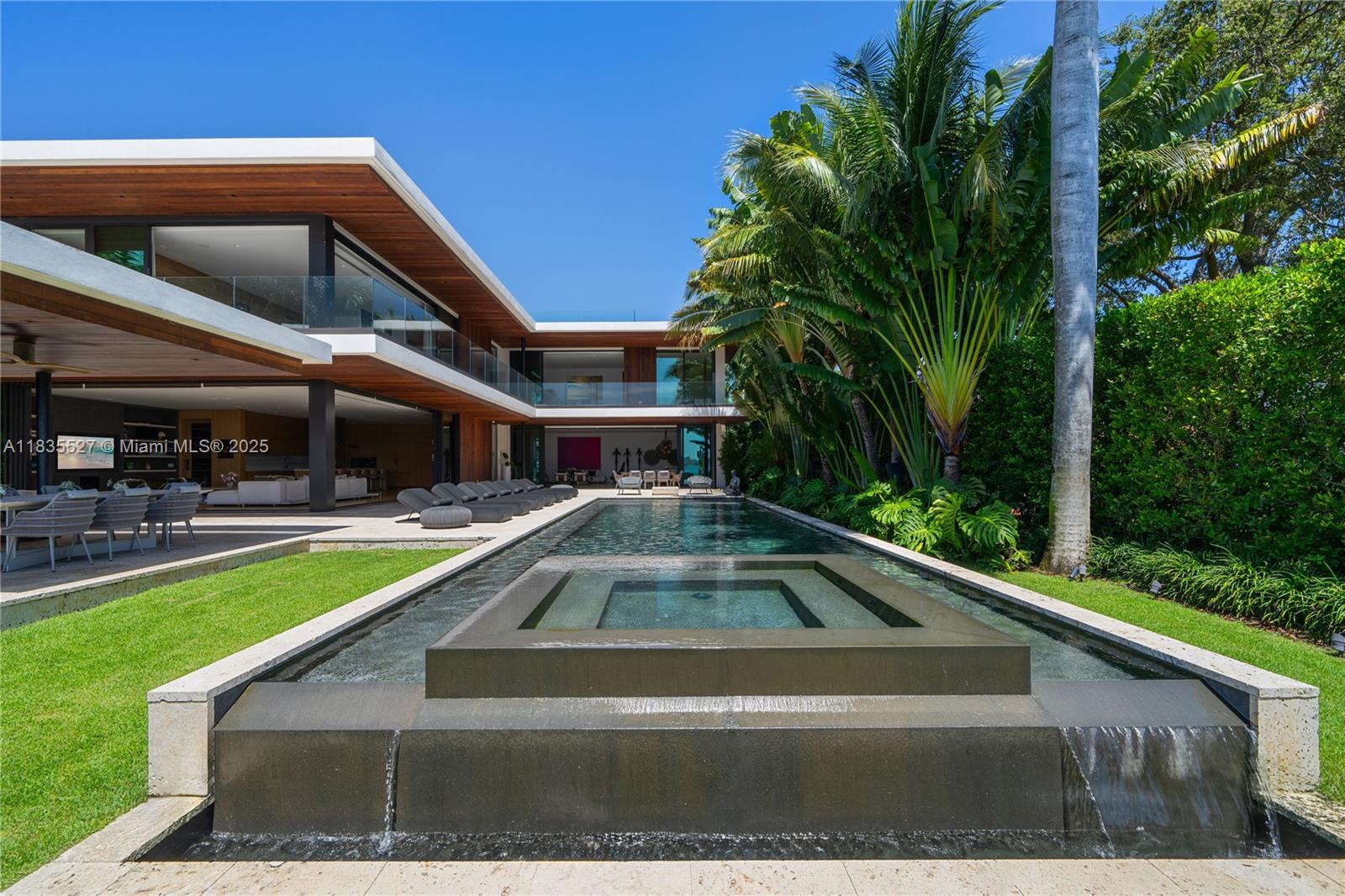 SAN MARINO ISLAND - Residential