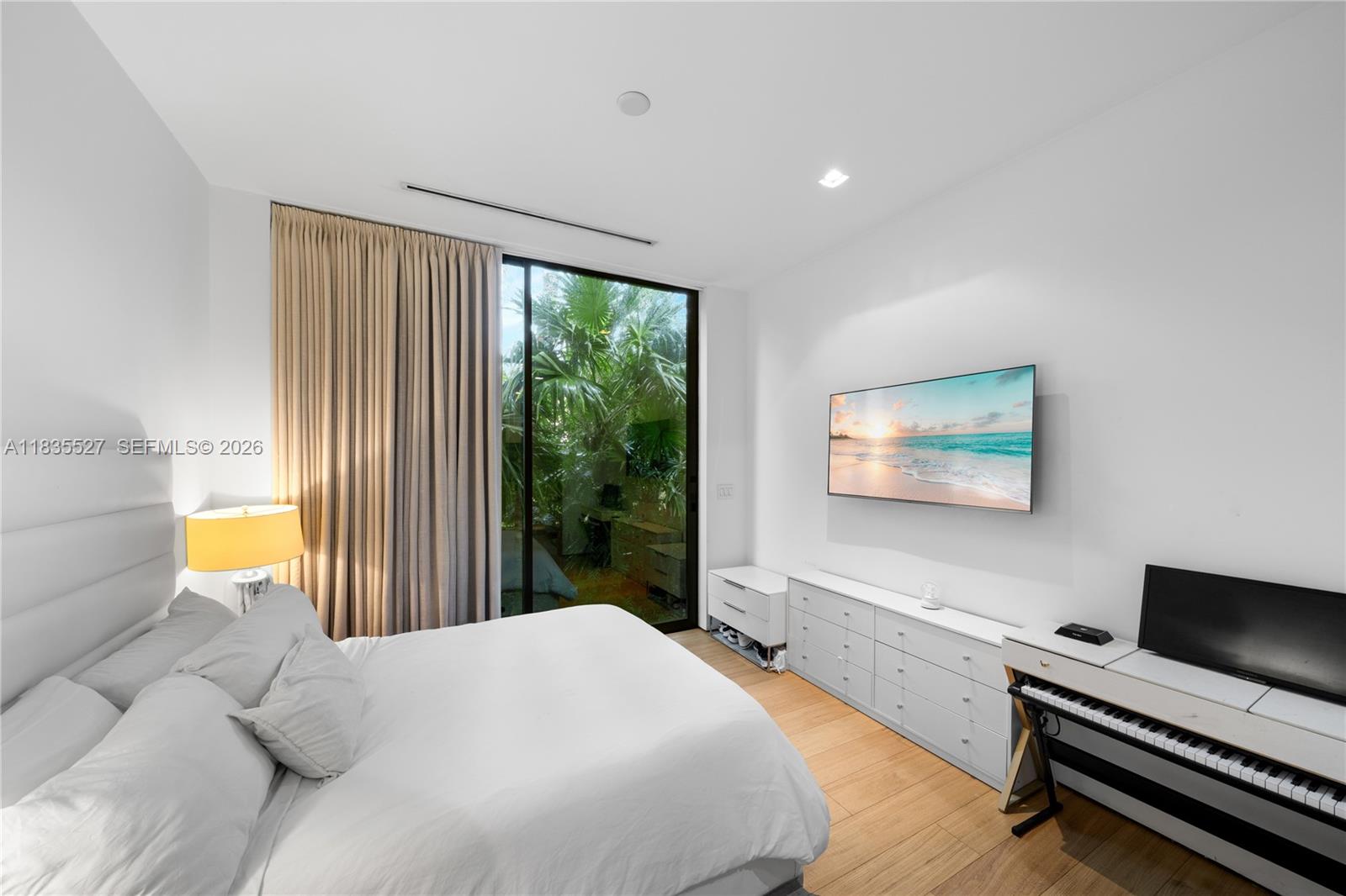 SAN MARINO ISLAND - Residential