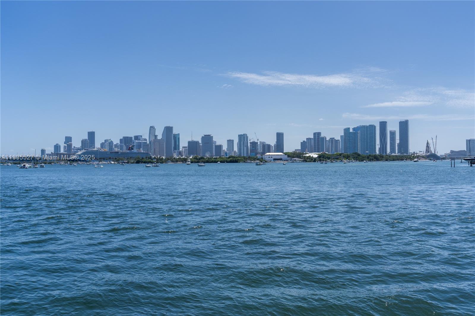 SAN MARINO ISLAND - Residential