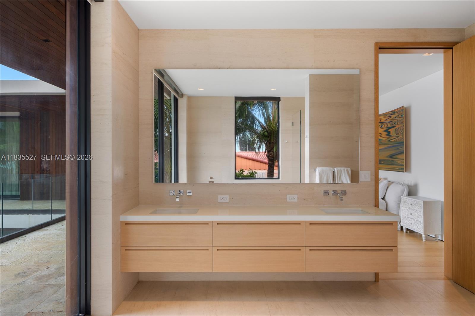 SAN MARINO ISLAND - Residential