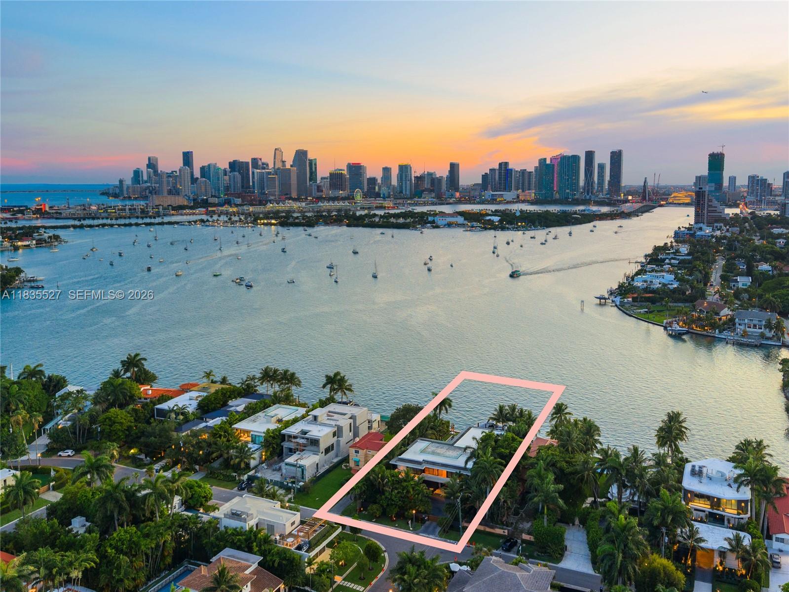 SAN MARINO ISLAND - Residential