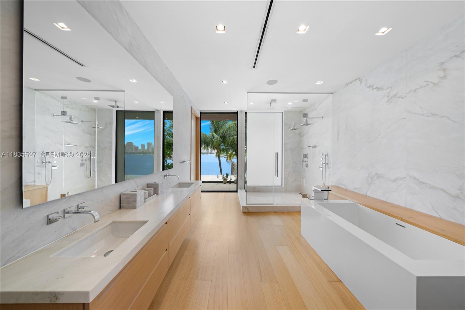 SAN MARINO ISLAND - Residential