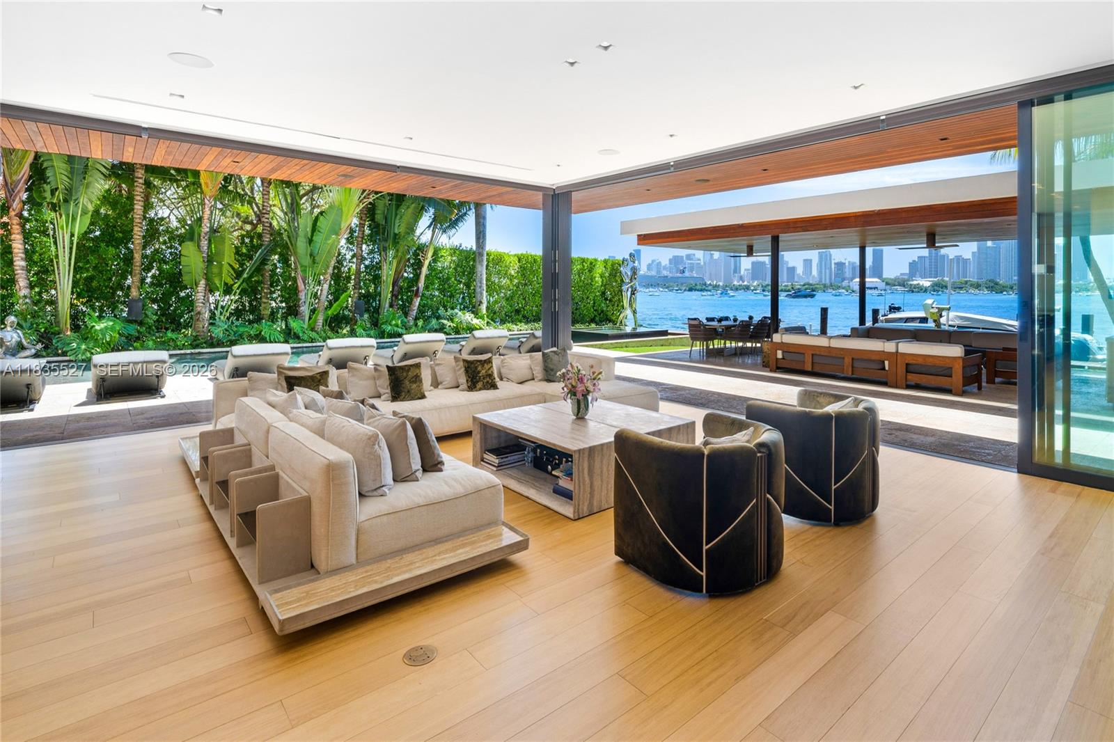 SAN MARINO ISLAND - Residential