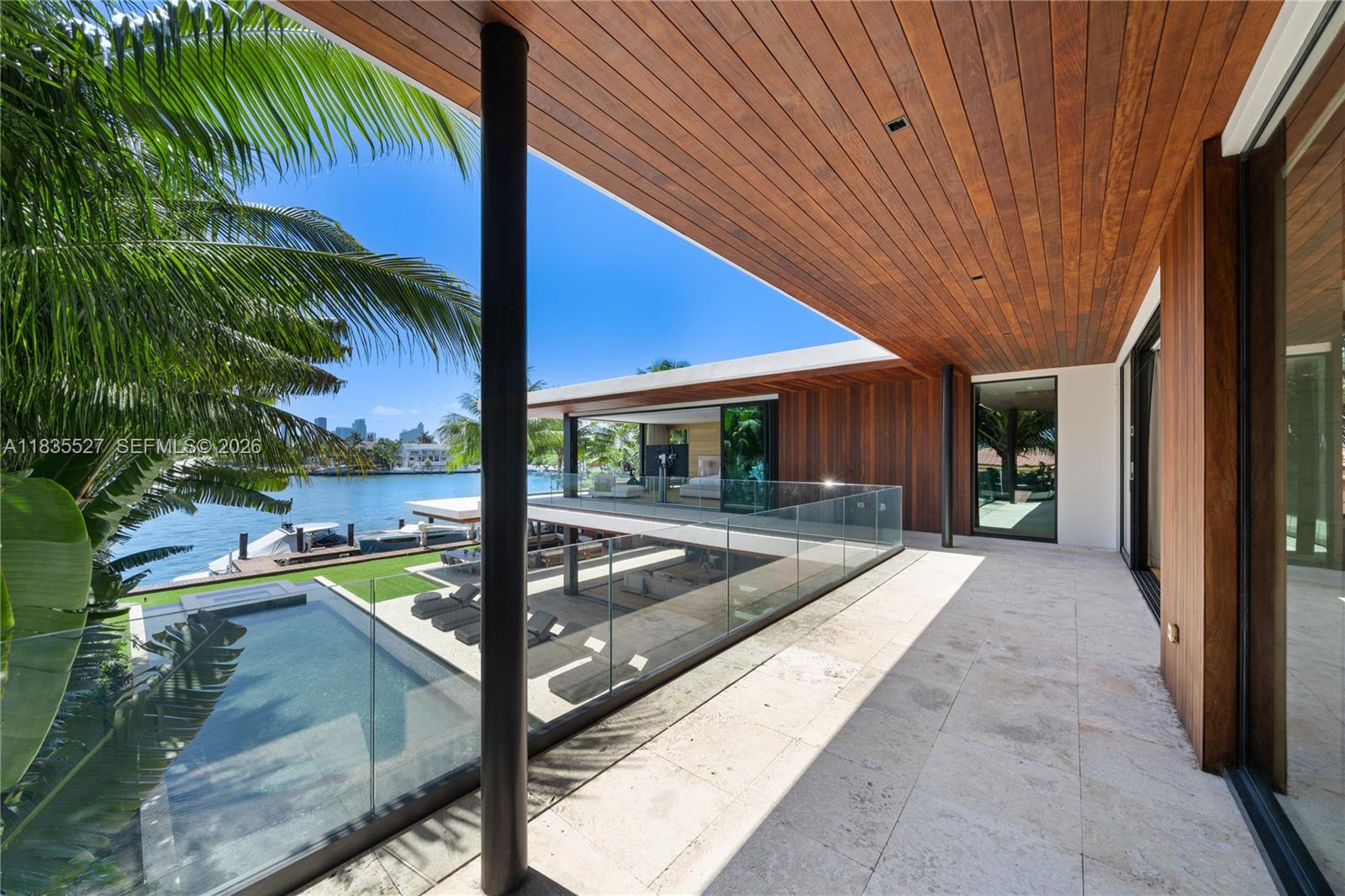 SAN MARINO ISLAND - Residential