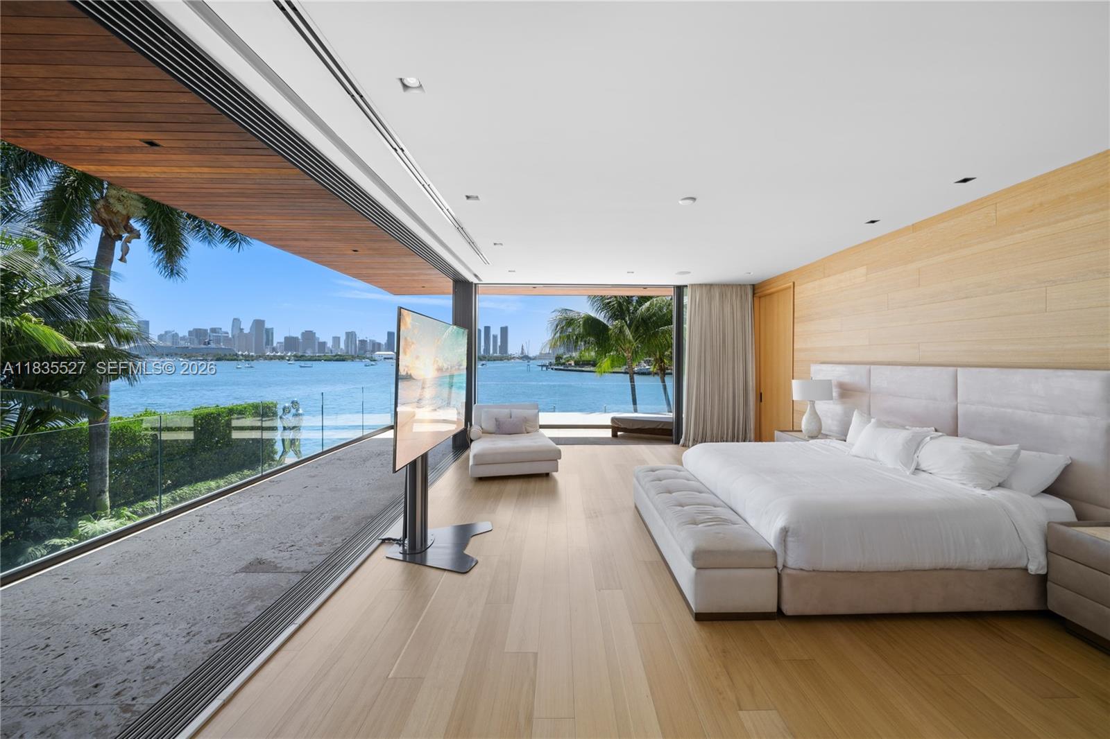 SAN MARINO ISLAND - Residential