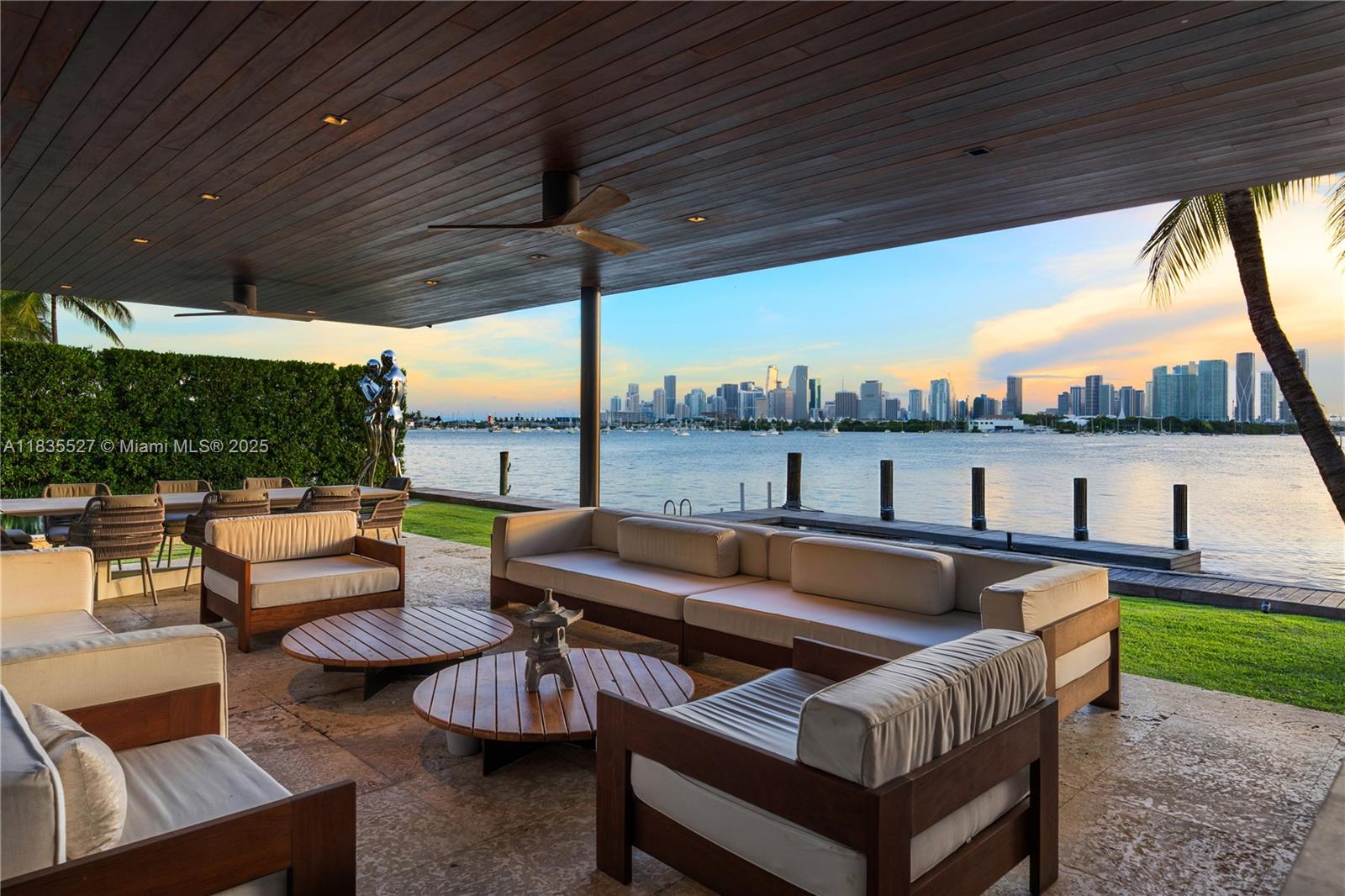 126 W San Marino Dr