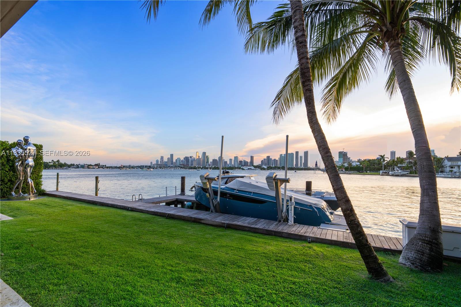 SAN MARINO ISLAND - Residential