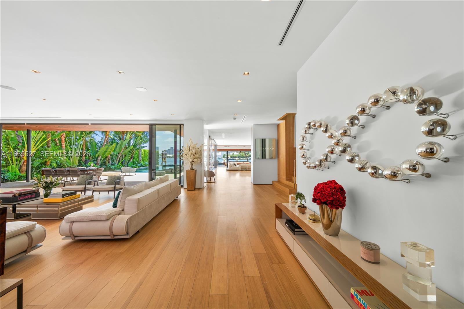 SAN MARINO ISLAND - Residential