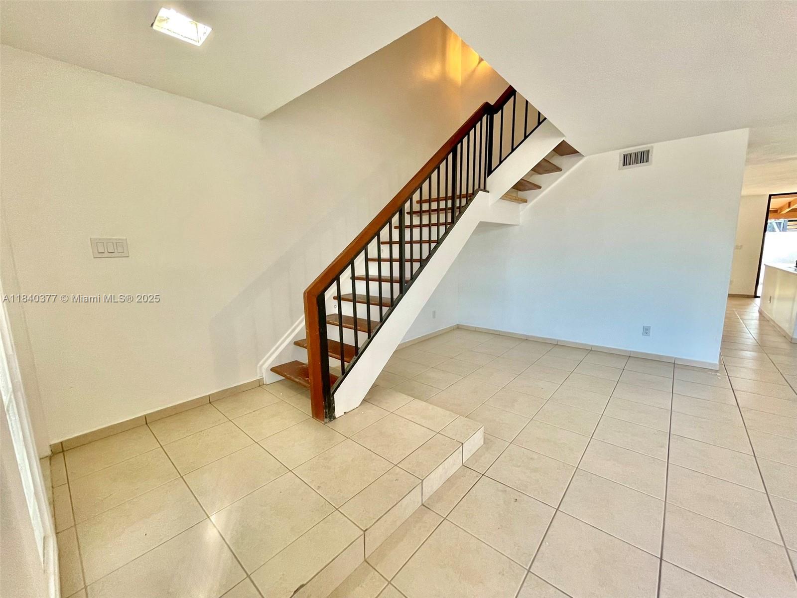 TRAIL RUN SEC 2 - Residential