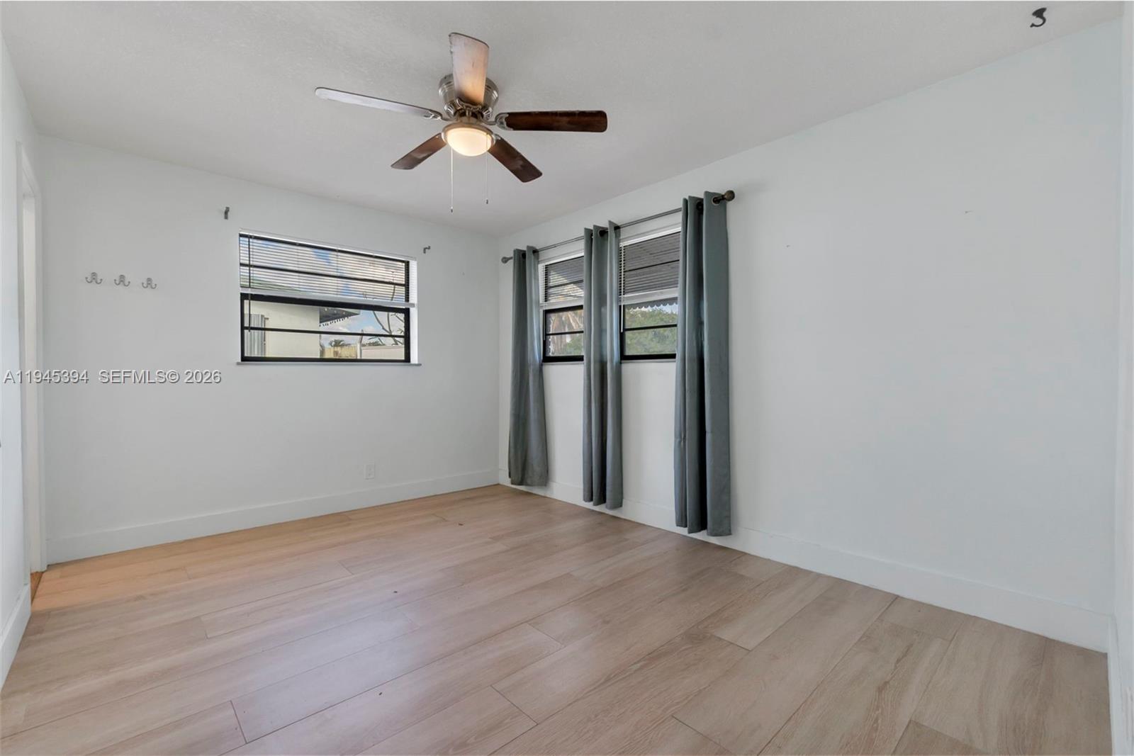 TWIN LAKES HOMES SEC 4 - Residential