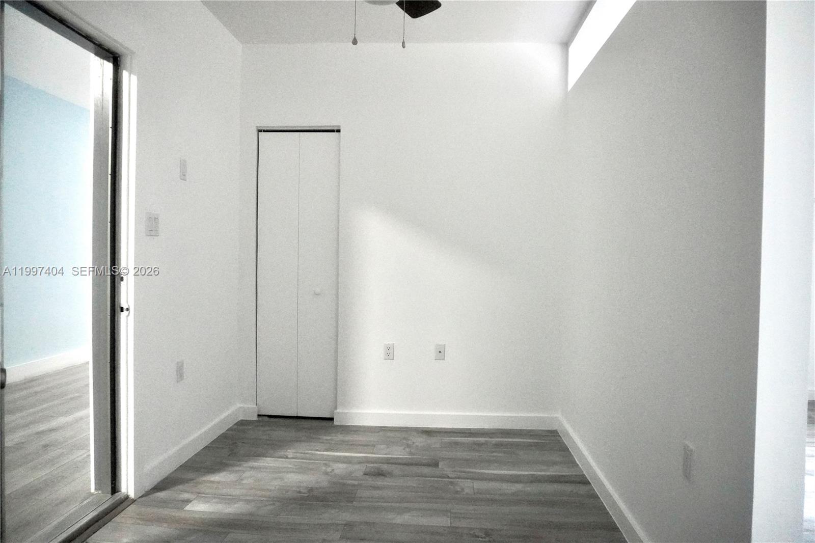 LAWRENCE ESTATE LAND CO - Residential Lease