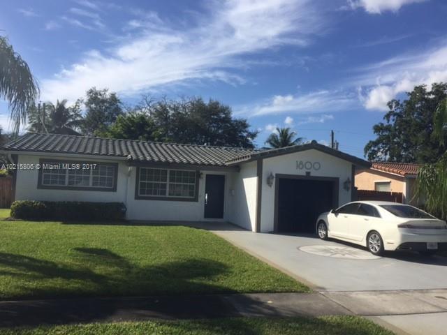 Hollywood Hills 6-22 B - Residential