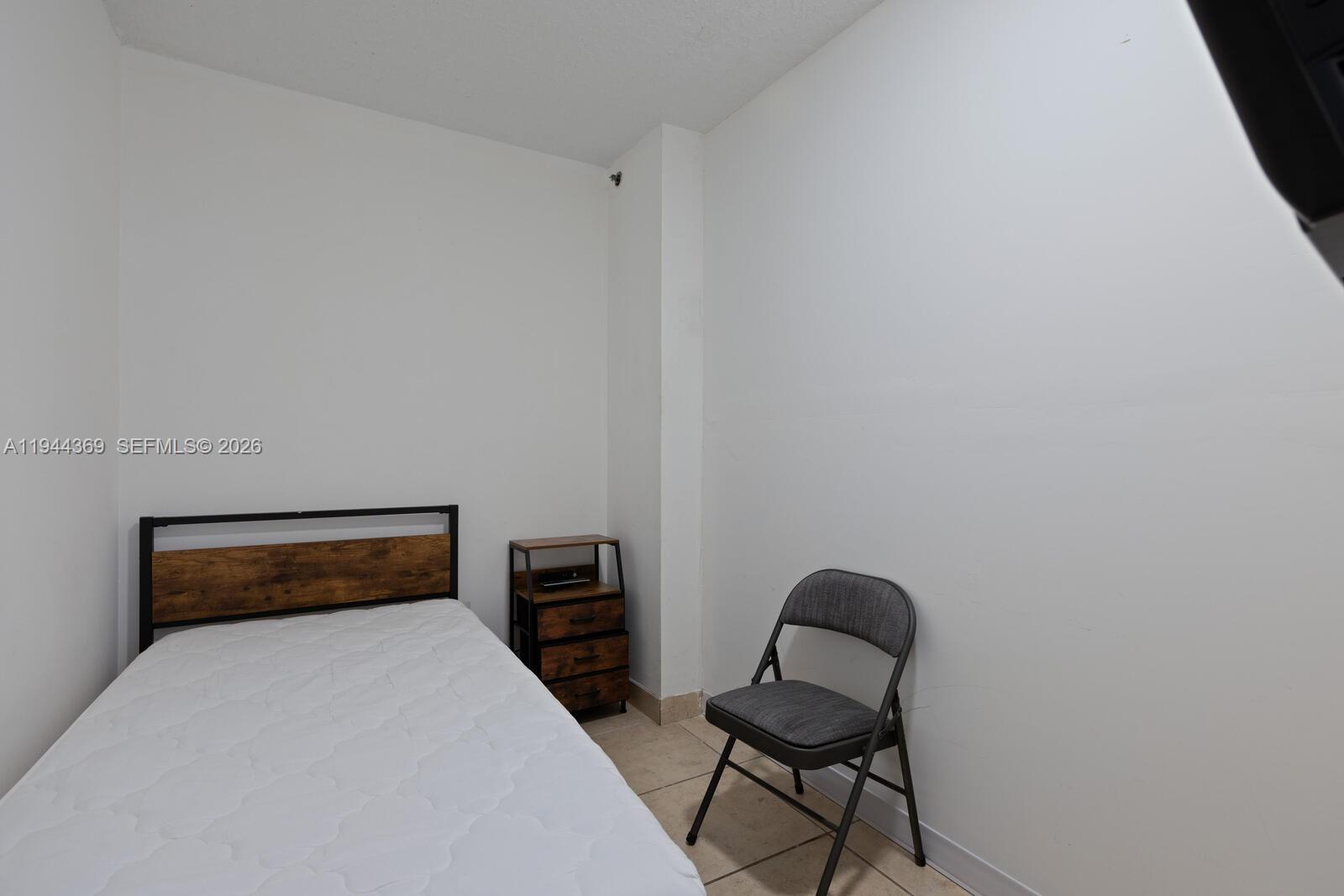 CASA GRANDE I TOWERS COND - Residential