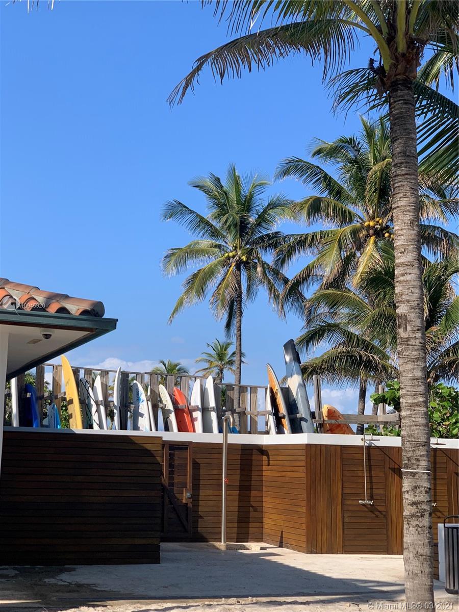 GOLDEN BEACH SEC E - Residential