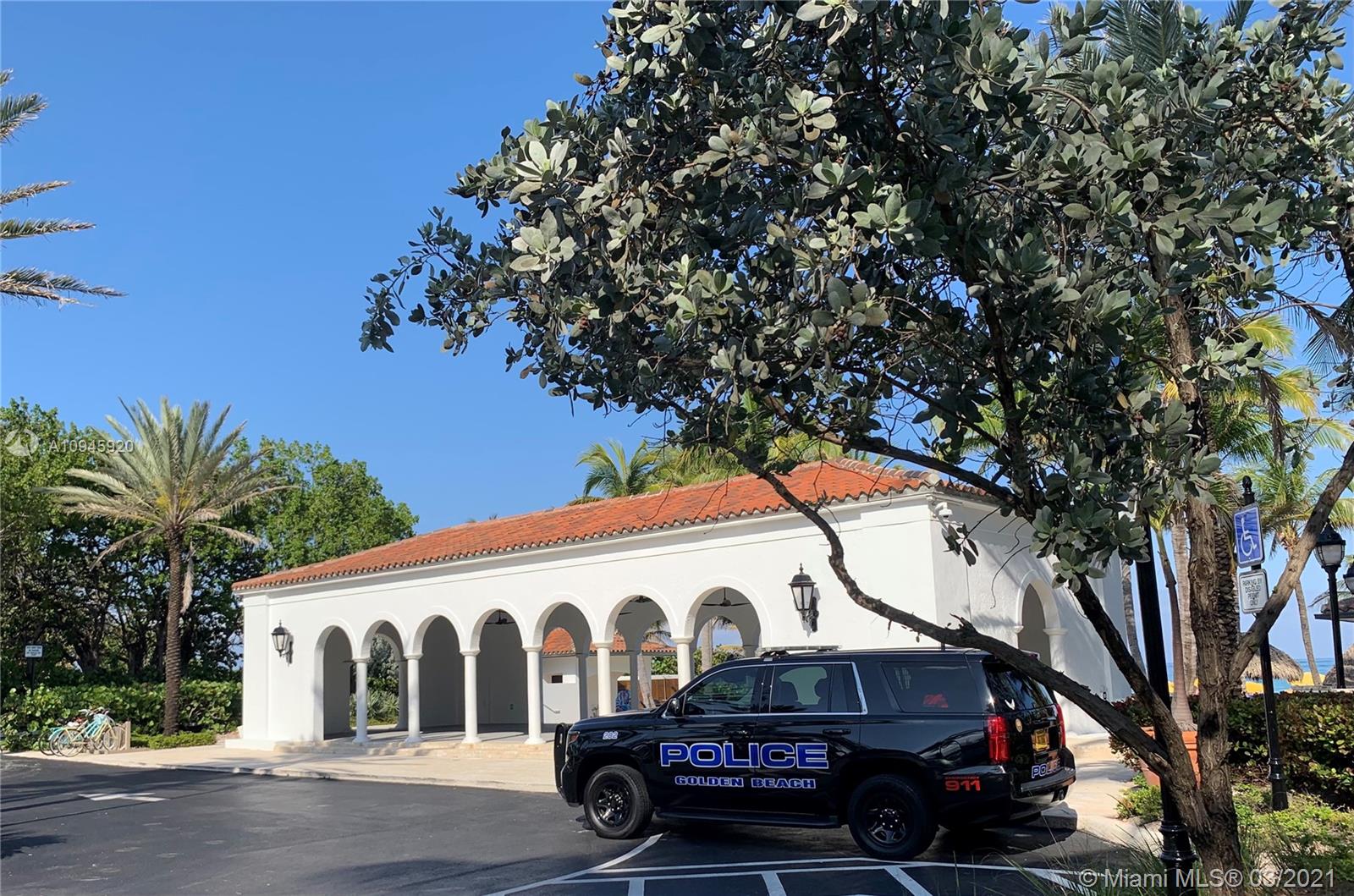 GOLDEN BEACH SEC E - Residential