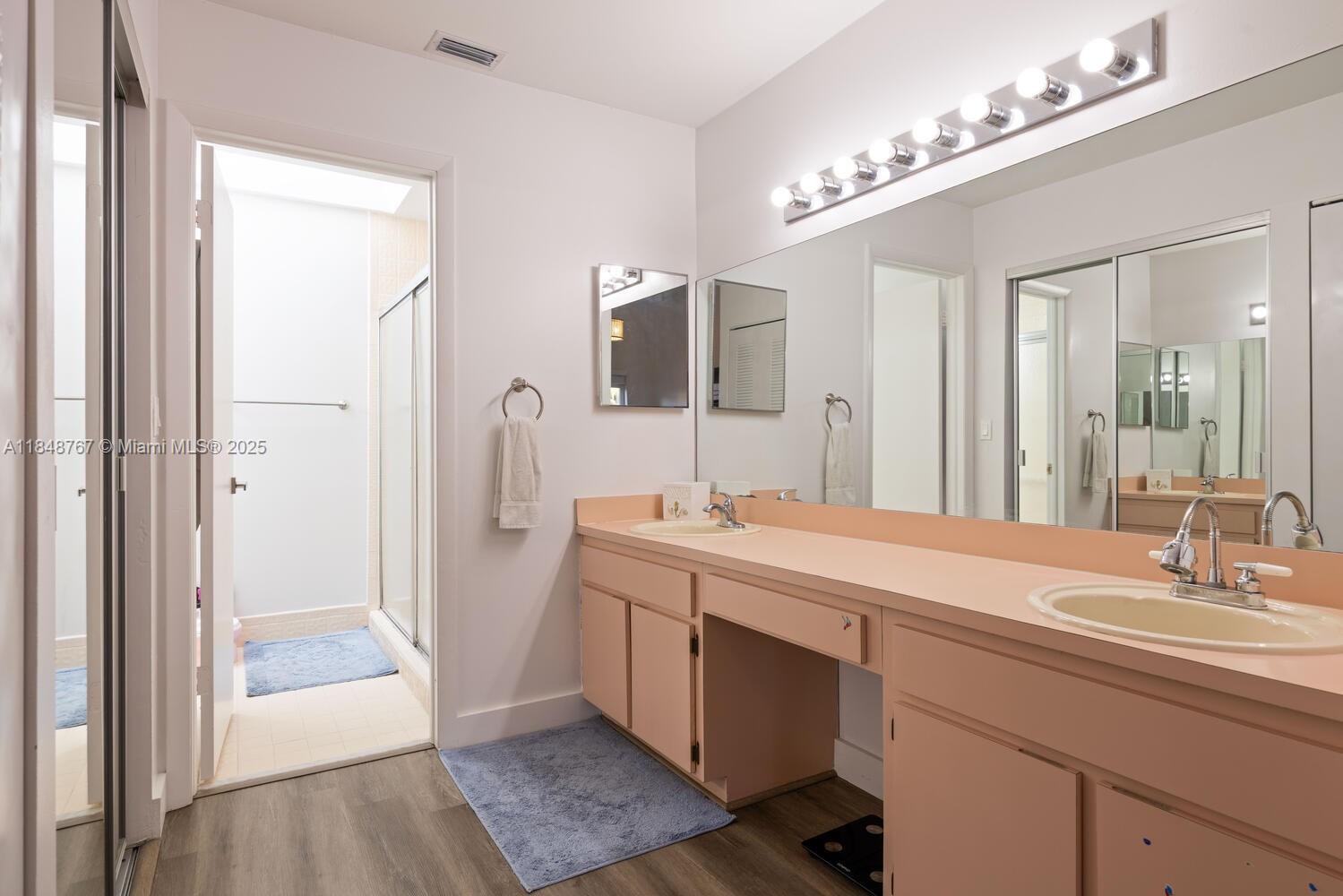 FALCONS LEA - Residential