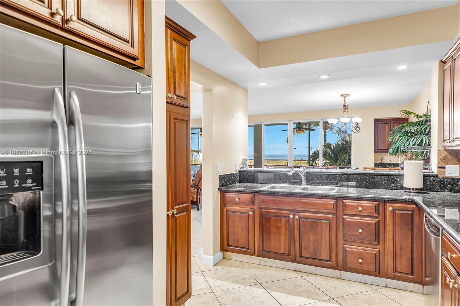 BAY HARBOUR CONDOMINIUM - Residential