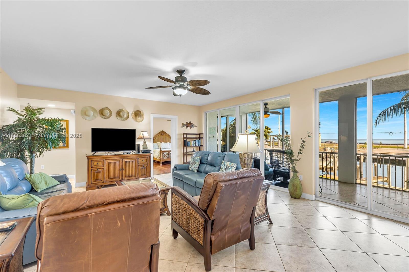 BAY HARBOUR CONDOMINIUM - Residential