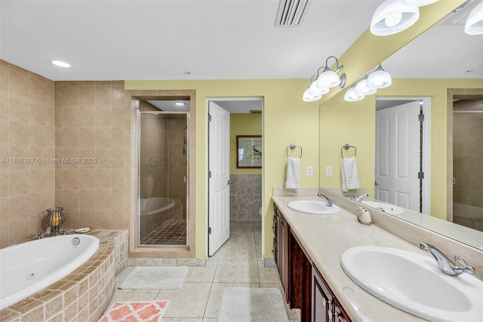 BAY HARBOUR CONDOMINIUM - Residential