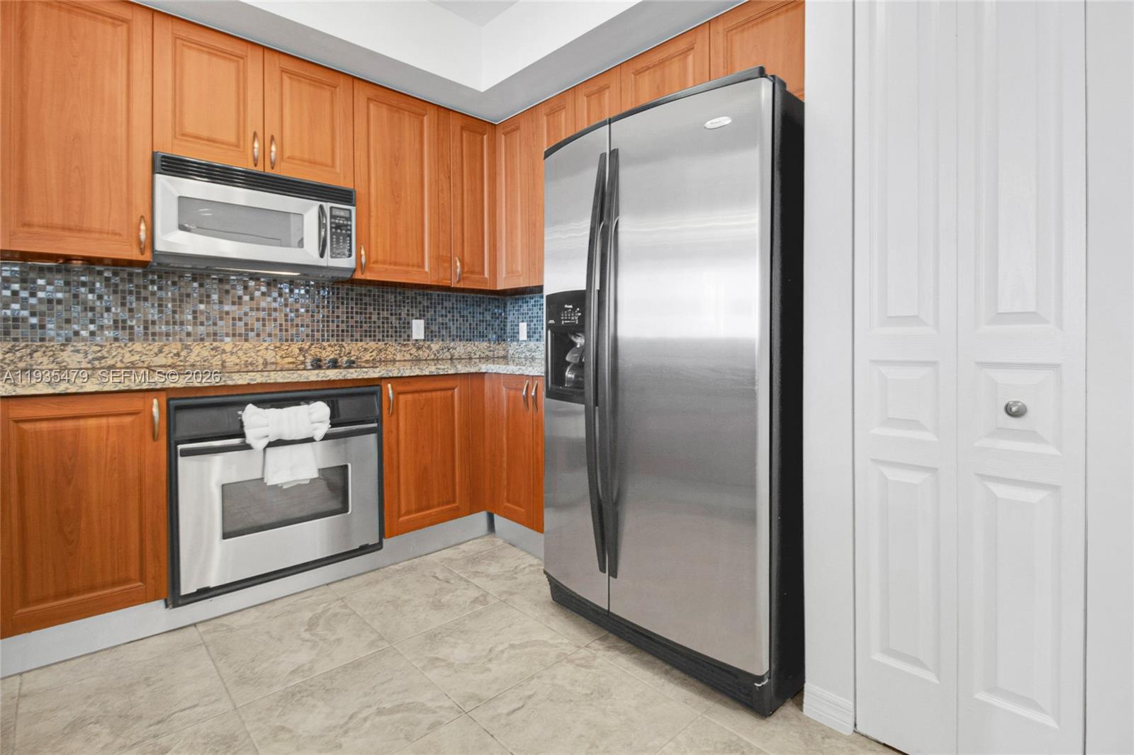 350 LAS OLAS PLACE CONDO - Residential