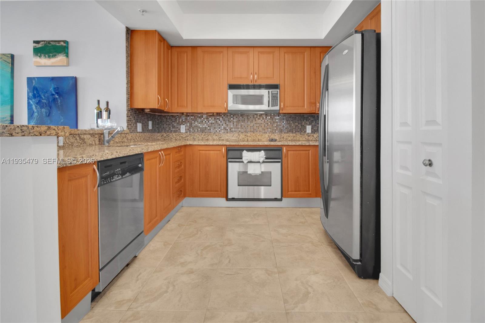 350 LAS OLAS PLACE CONDO - Residential