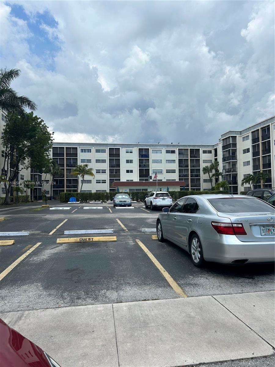 View Hallandale Beach, FL 33009 condo