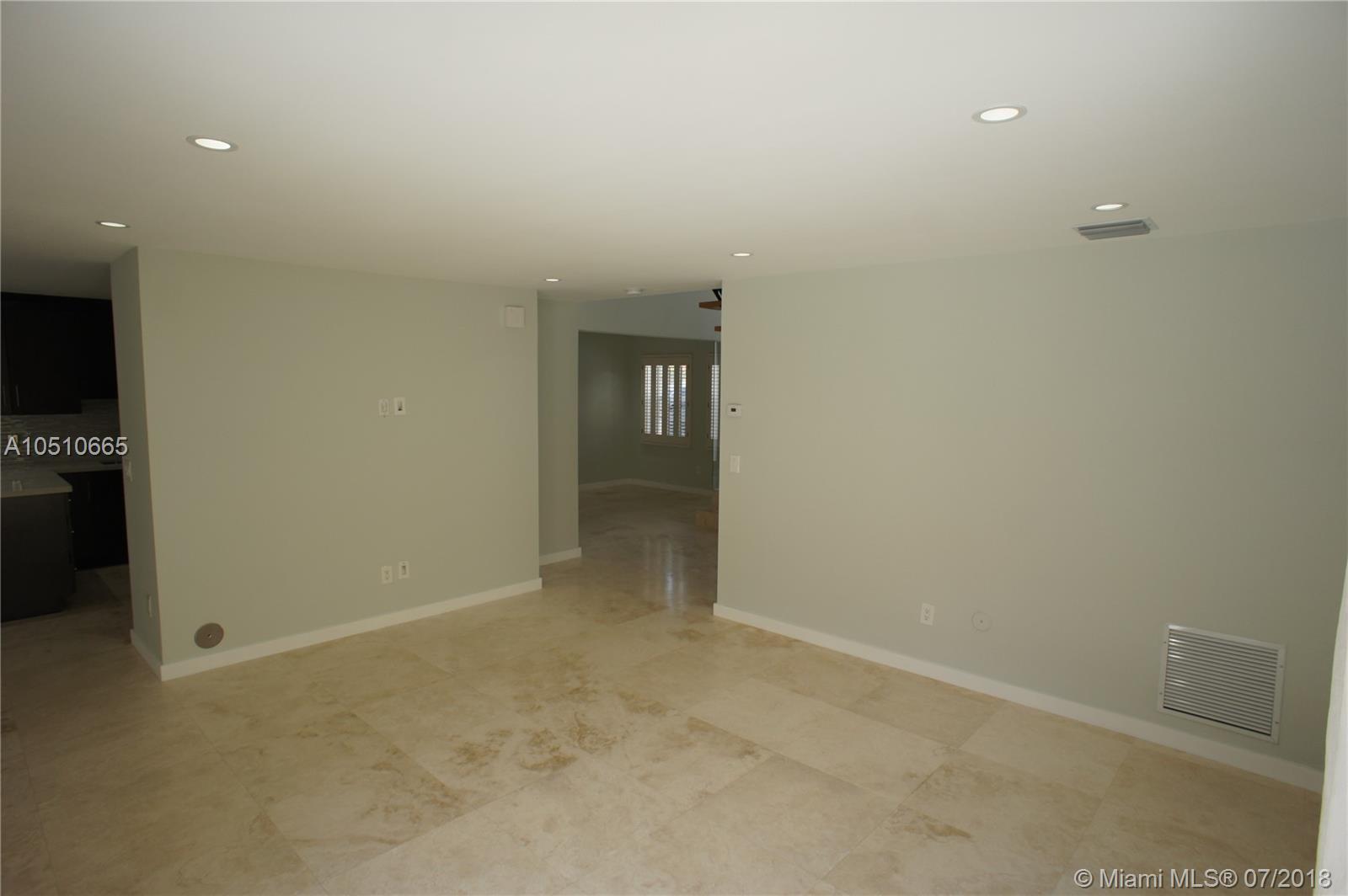 CHARLESTOWNE - Residential Lease