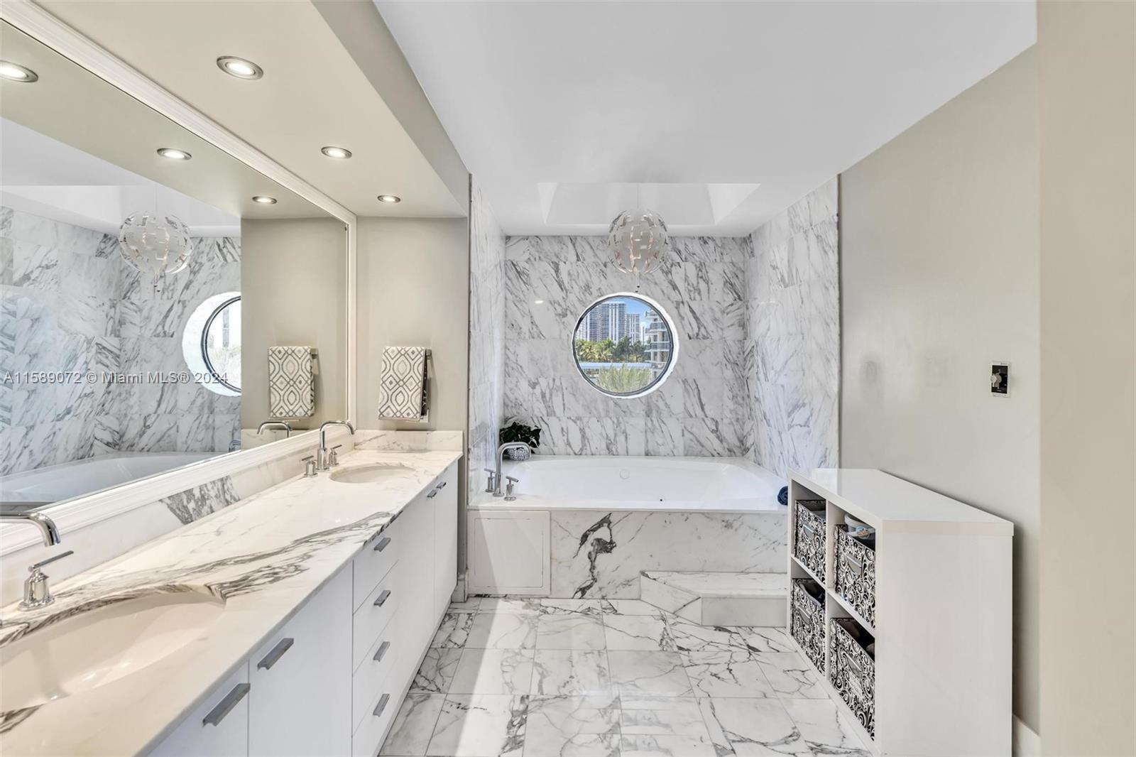 20191 E Country Club Dr 501