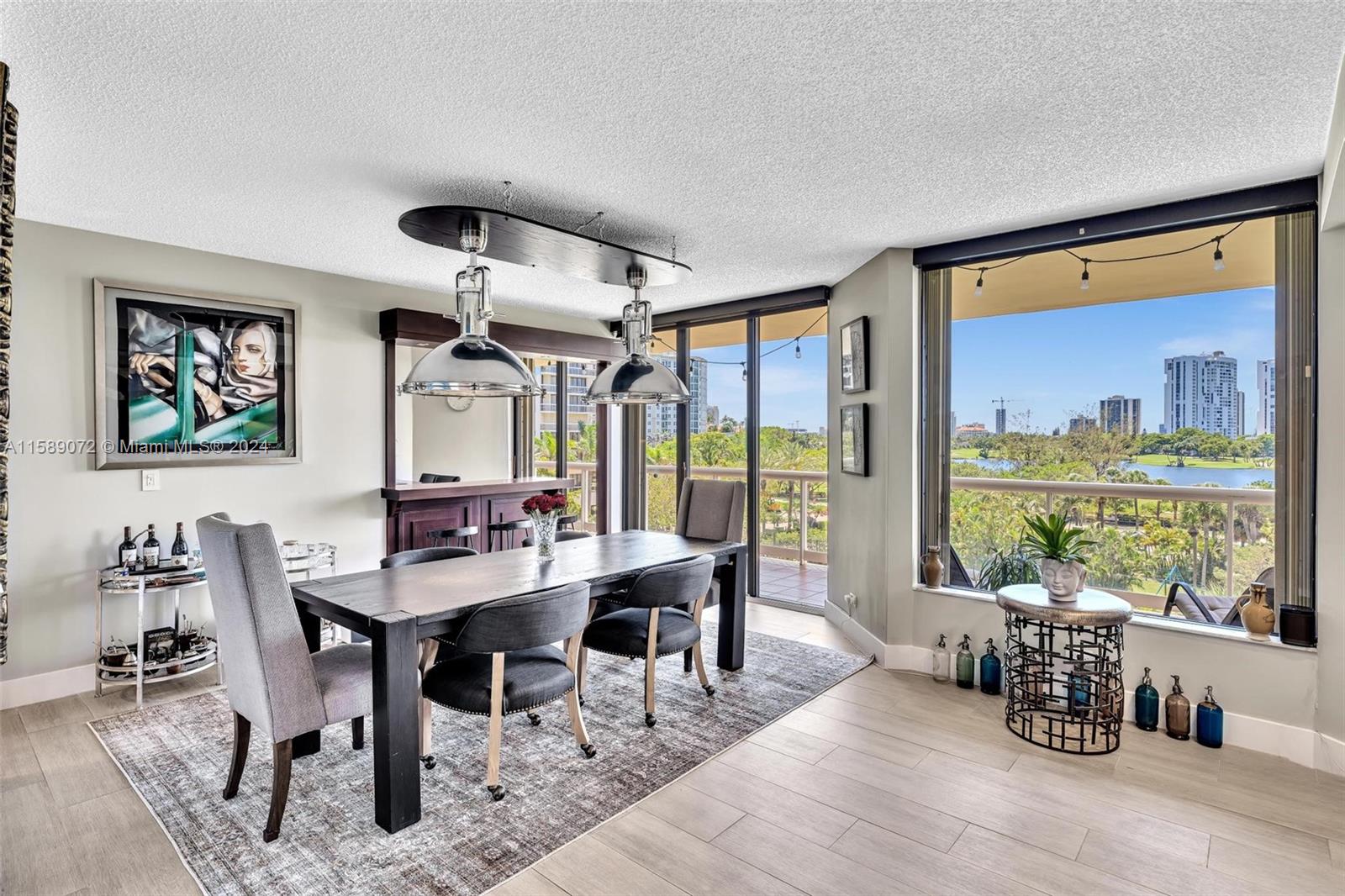 TERRACES NORTH TURNBERRY - Residential
