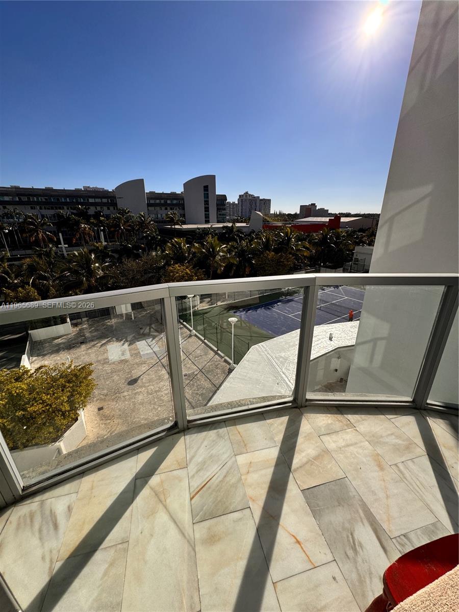 UPTOWN MARINA LOFTS CONDO - Residential