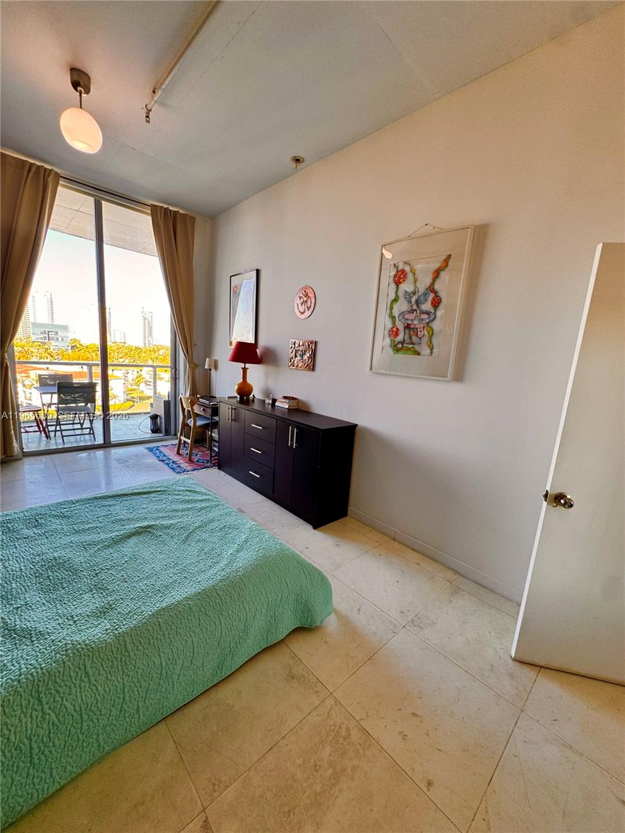 UPTOWN MARINA LOFTS CONDO - Residential